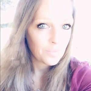 Meet your Posher, Christy